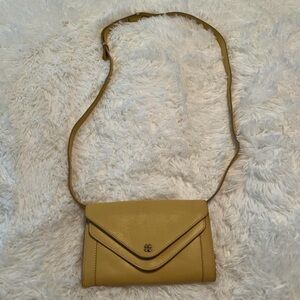 NWOT Lucky Brand Love Leather Crossbody Wallet in mustard yellow